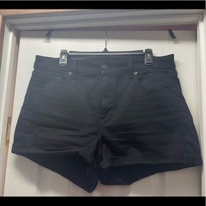 AEO BLACK SHORTS